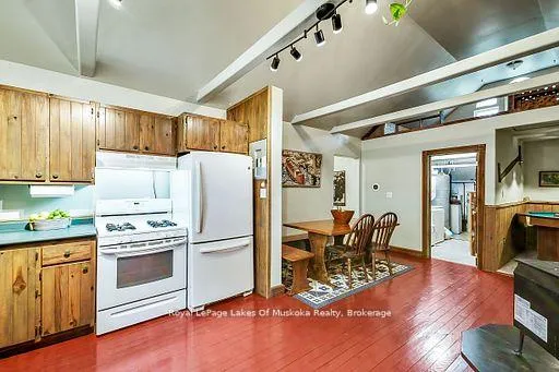 Photo 15 of 1005 Kirby's Beach Road, Bracebridge, Muskoka (N) — HOMEH