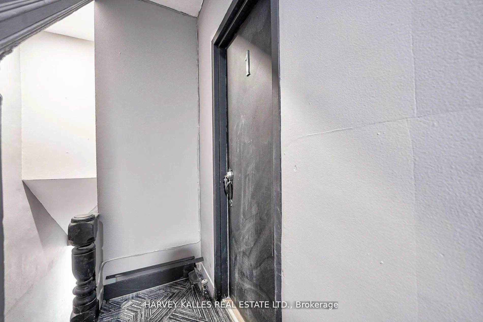 Photo 3 of Unit Unit 1, 1046 Bathurst Street, Toronto, The Annex — HOMEH