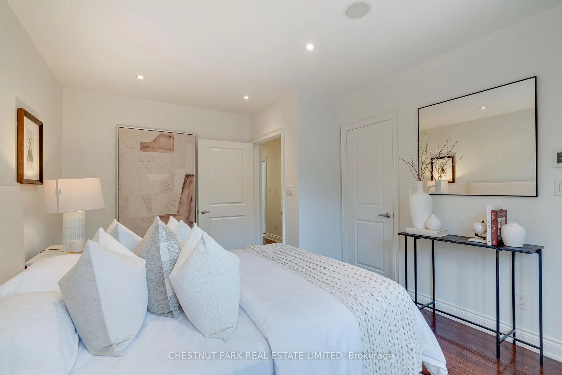 Photo 15 of 53 Gormley Avenue, Toronto, Yonge-St. Clair — HOMEH