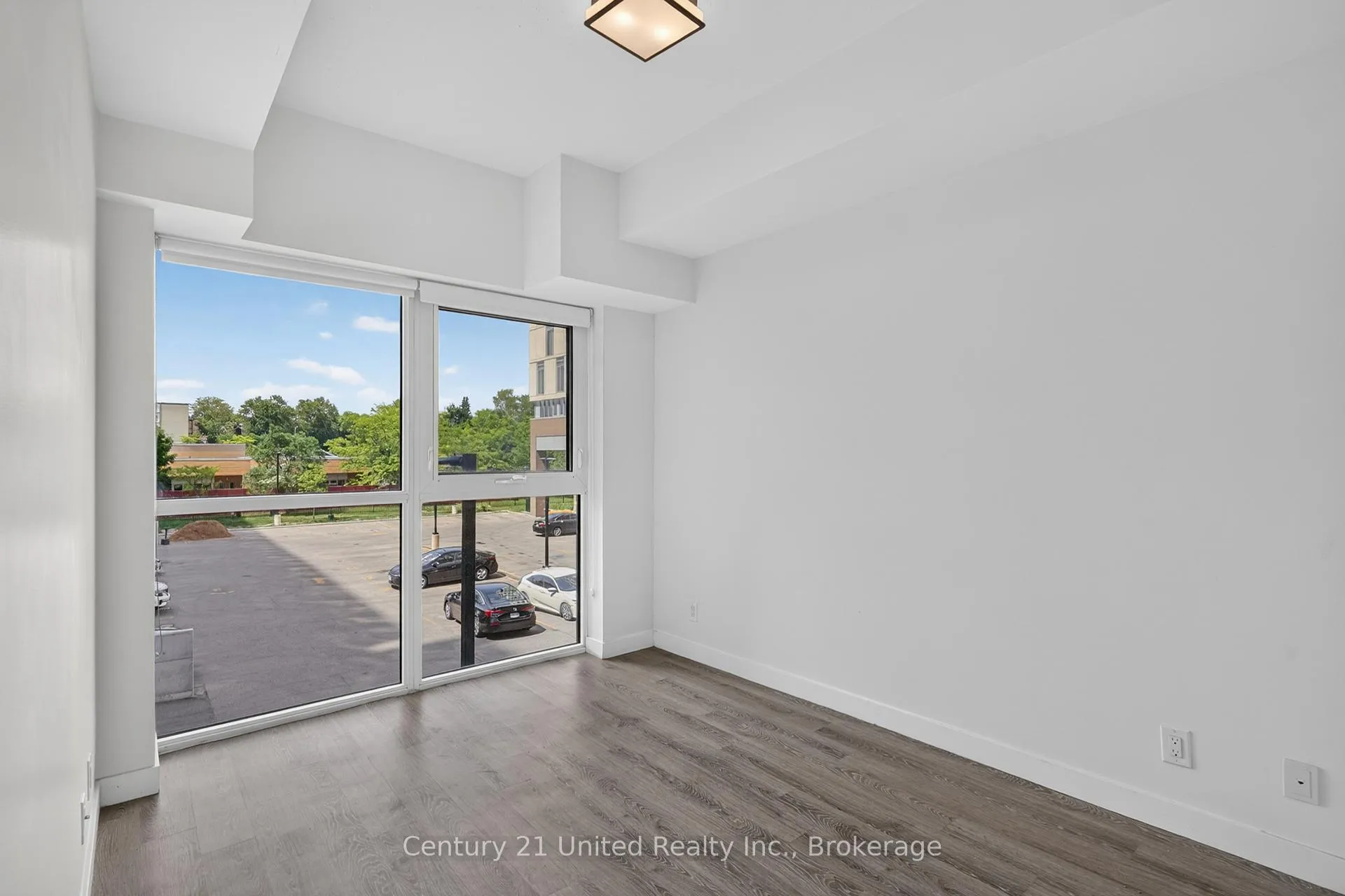 Photo 7 of Unit 422, 100 Bond Street E, Oshawa, O'Neill — HOMEH