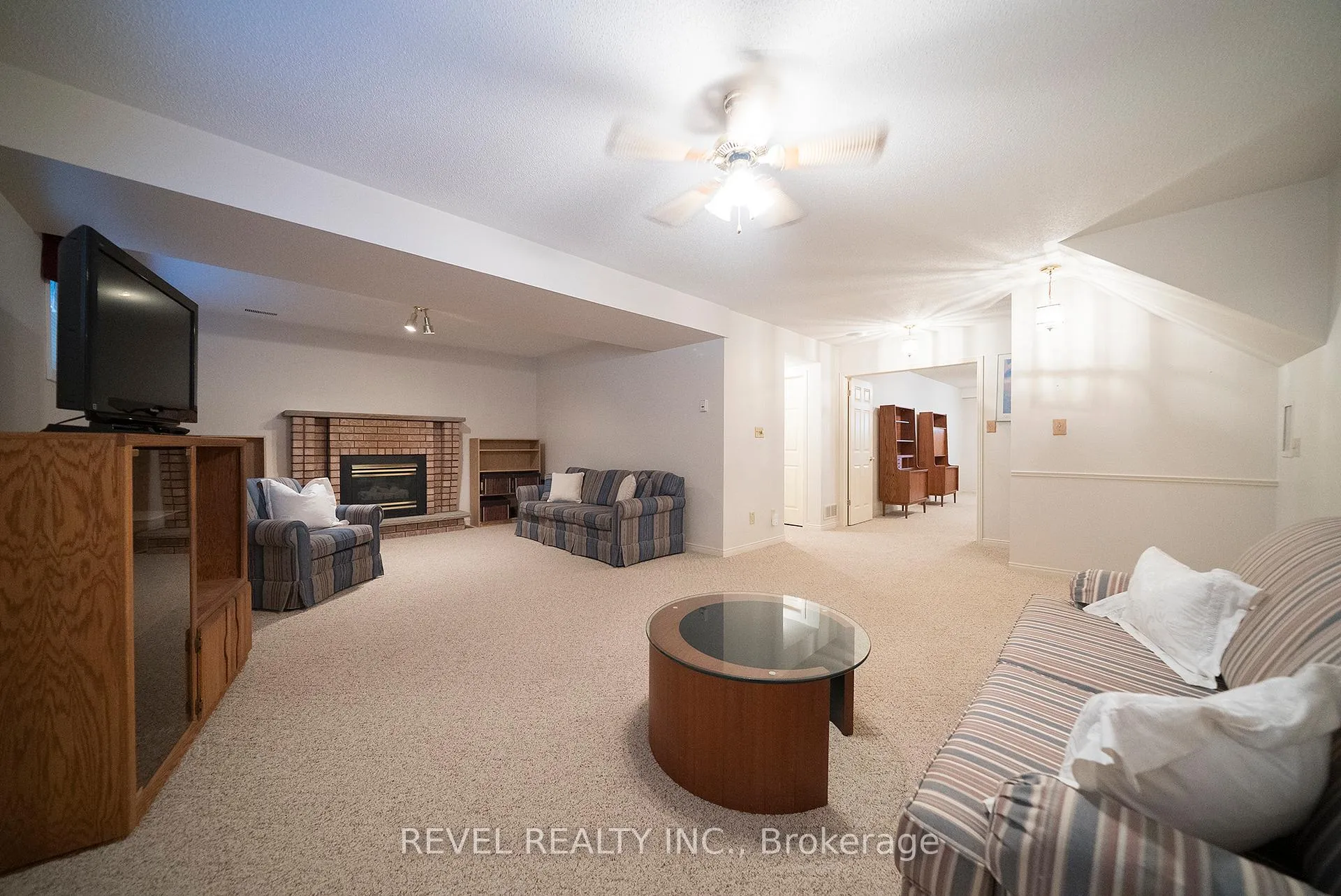 Photo 22 of 23 Trillium Way, Brantford — HOMEH