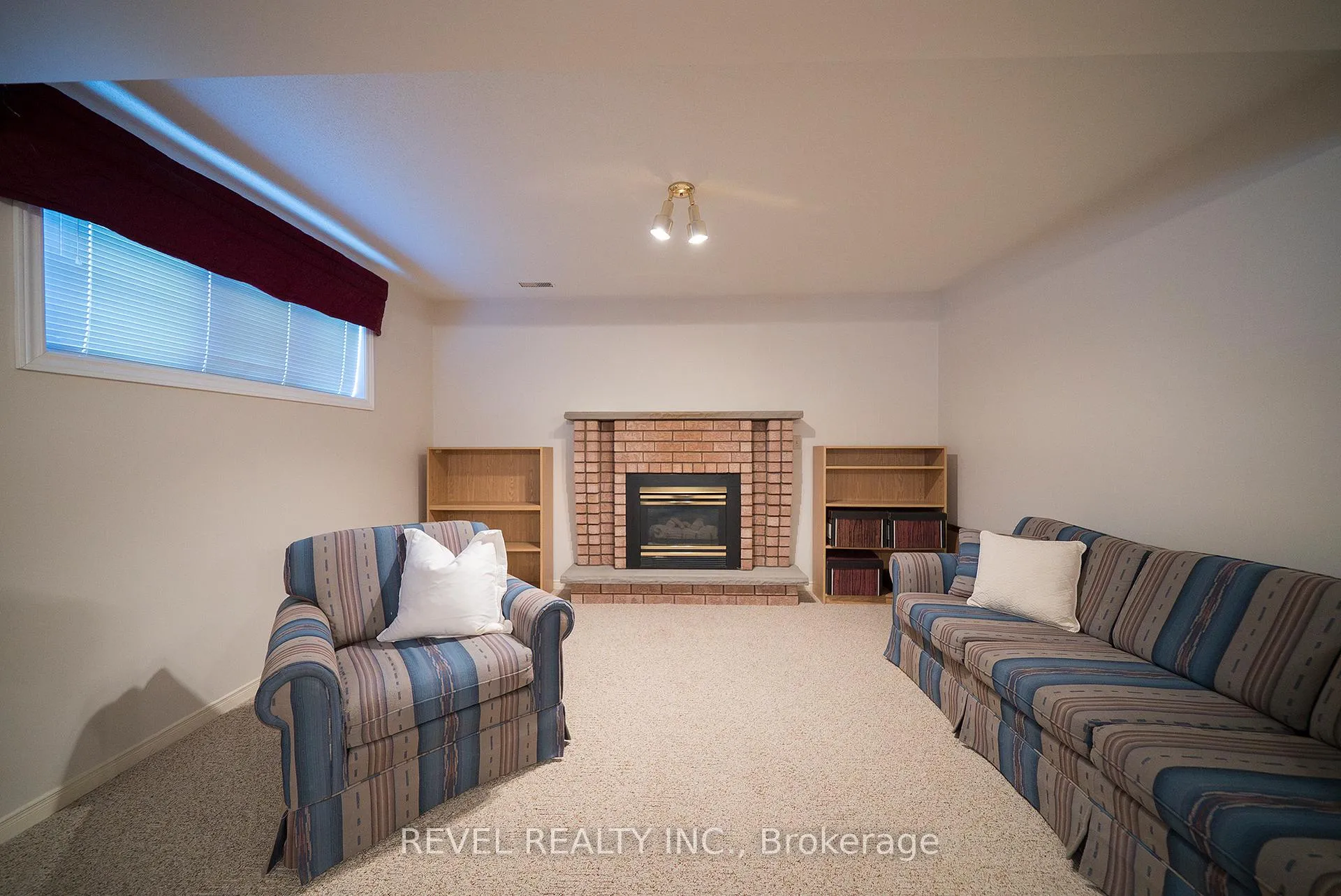 Photo 23 of 23 Trillium Way, Brantford — HOMEH