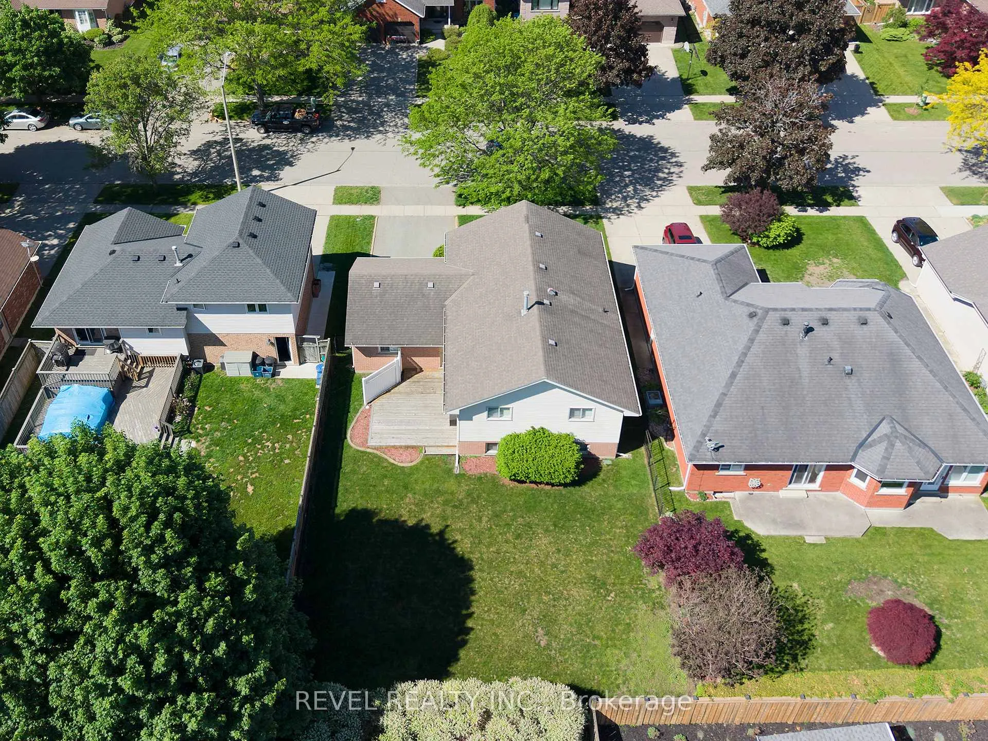 Photo 34 of 23 Trillium Way, Brantford — HOMEH