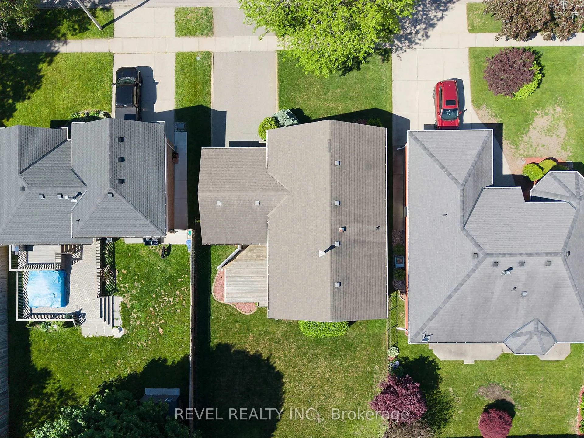 Photo 38 of 23 Trillium Way, Brantford — HOMEH