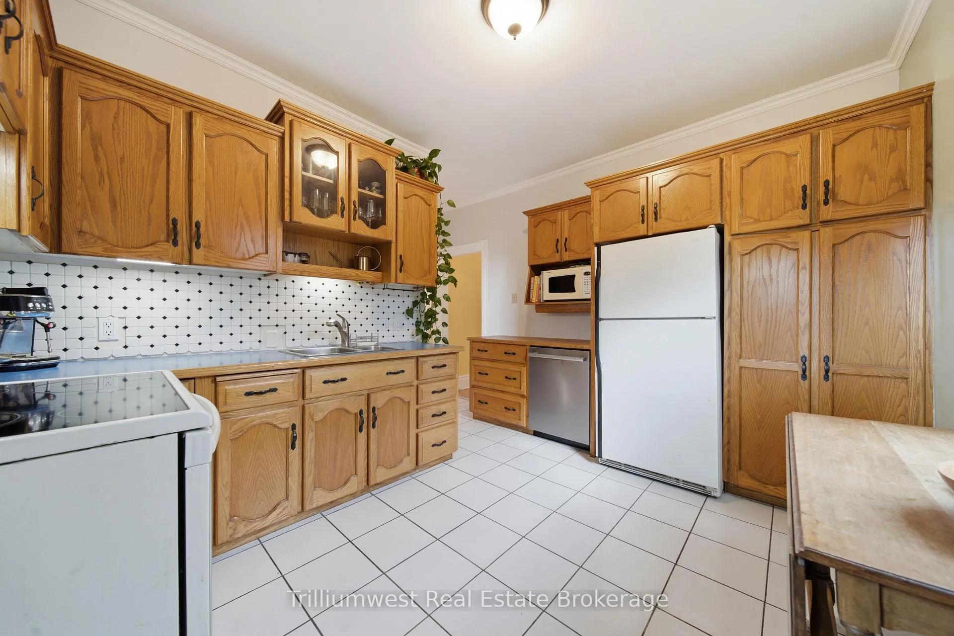 Photo 16 of 46 Manitoba Street, Guelph, St. Patrick's Ward — HOMEH