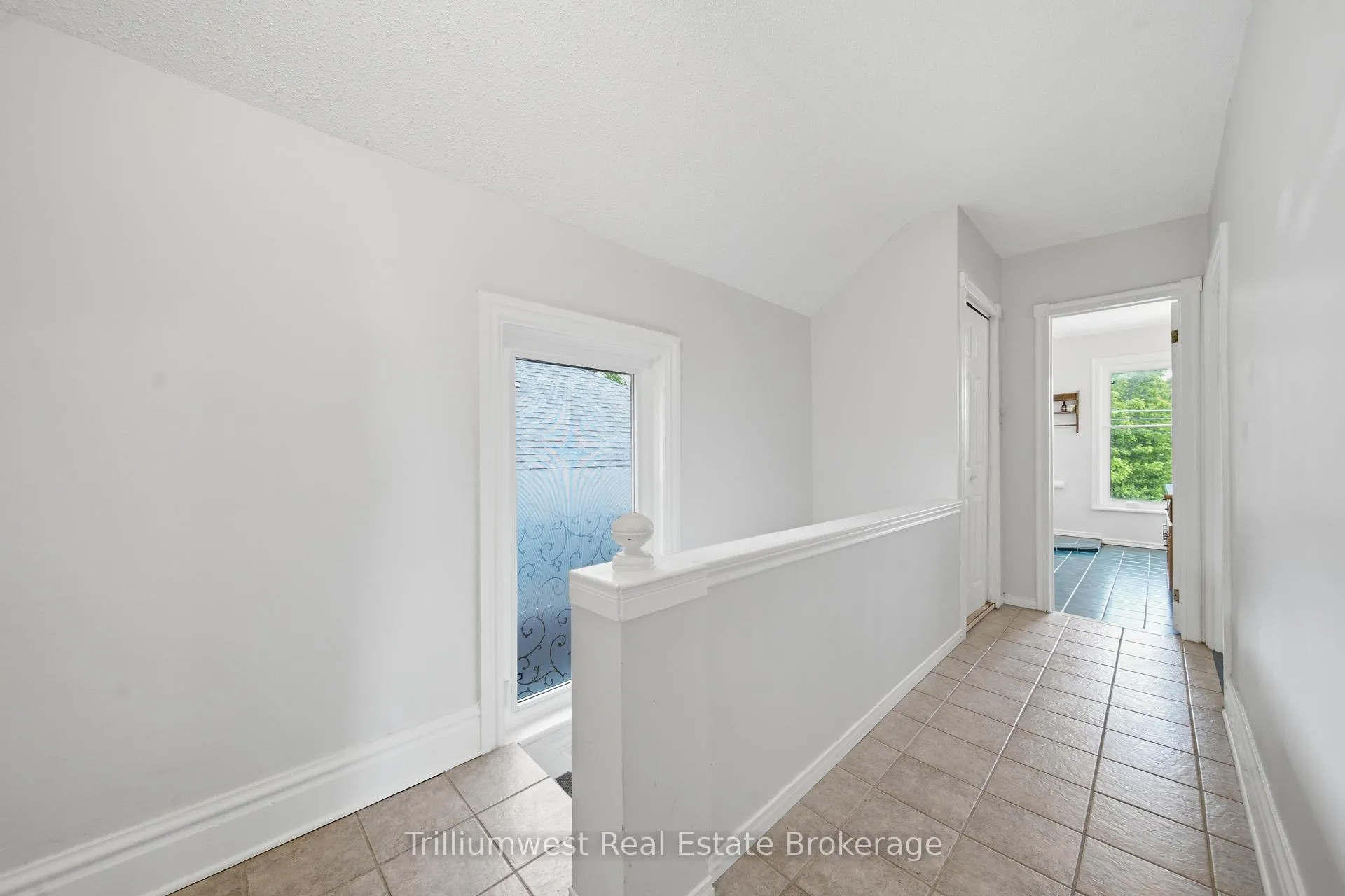 Photo 24 of 46 Manitoba Street, Guelph, St. Patrick's Ward — HOMEH