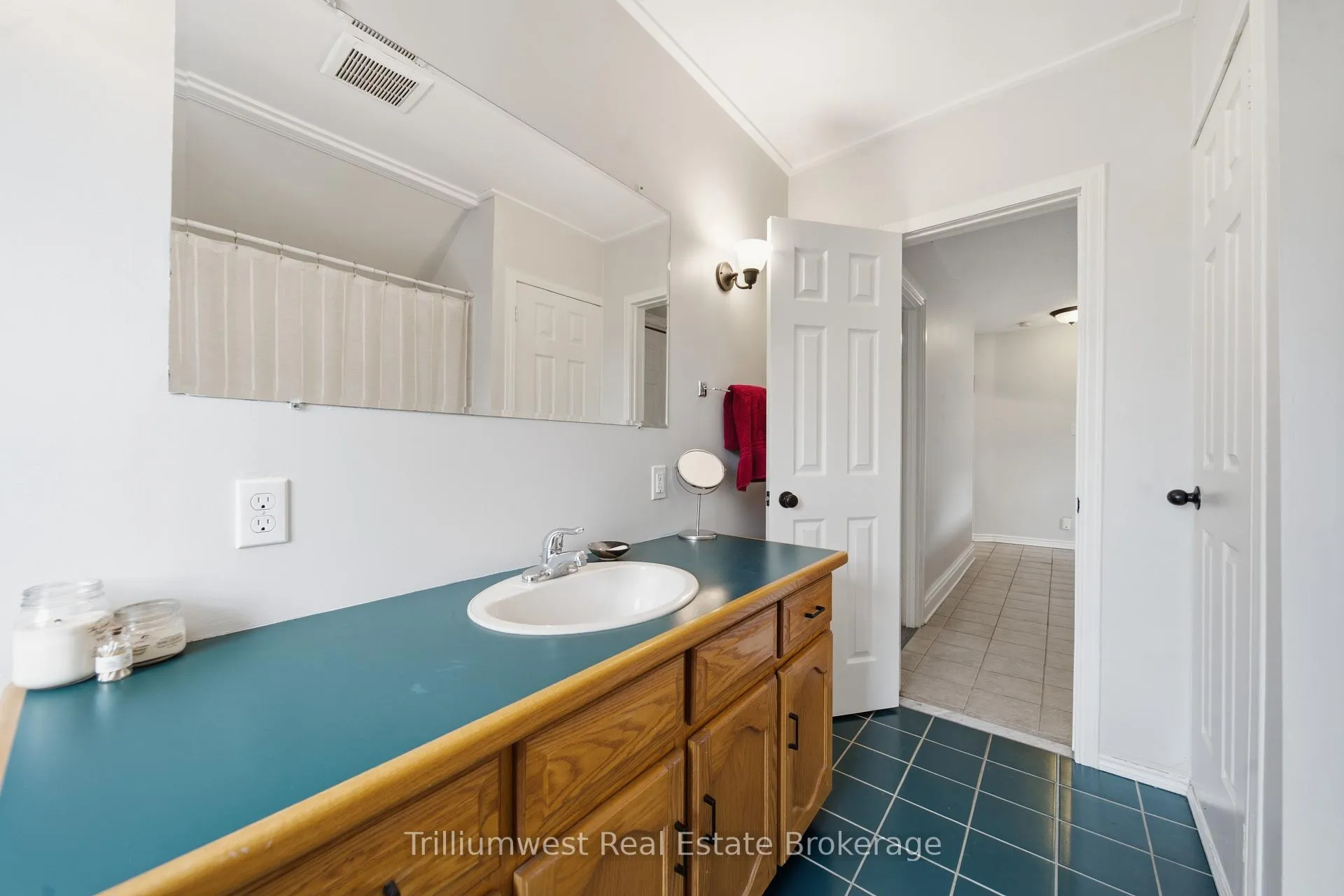 Photo 30 of 46 Manitoba Street, Guelph, St. Patrick's Ward — HOMEH