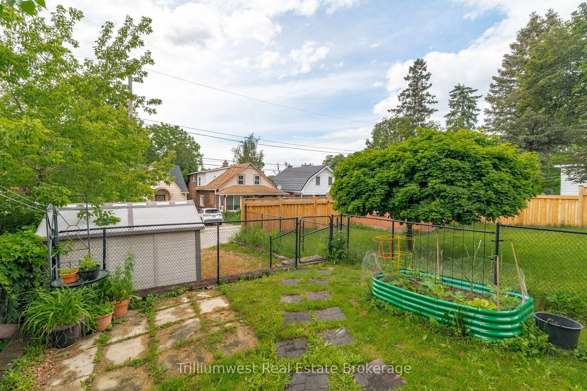 Photo 42 of 46 Manitoba Street, Guelph, St. Patrick's Ward — HOMEH