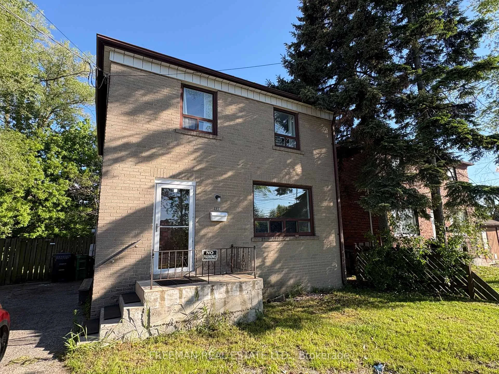 Photo 1 of 535 Lawrence Avenue W, Toronto, Englemount-Lawrence — HOMEH