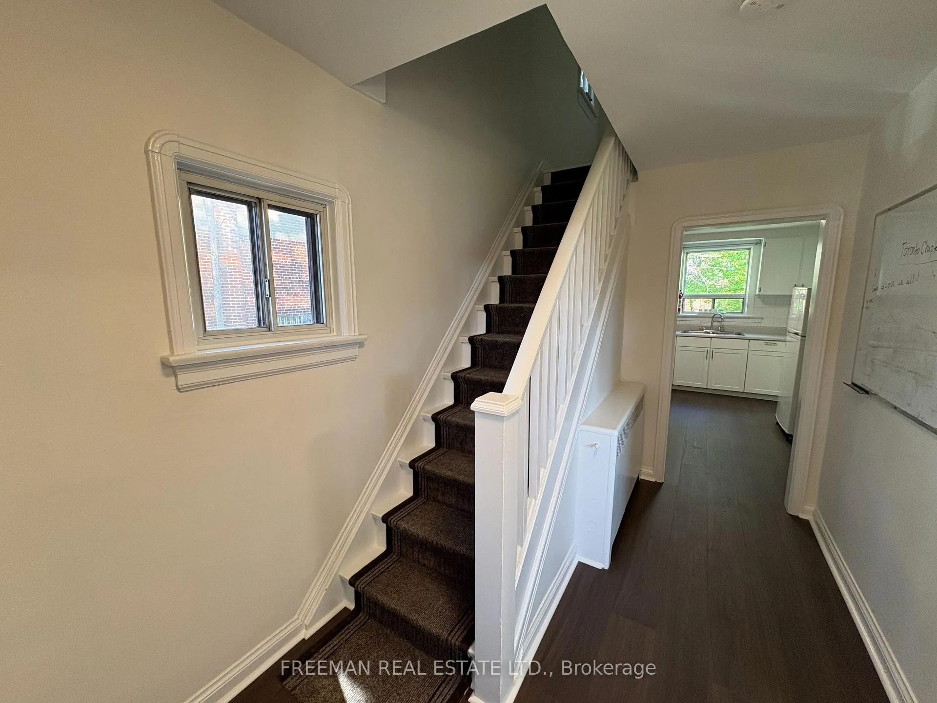 Photo 3 of 535 Lawrence Avenue W, Toronto, Englemount-Lawrence — HOMEH