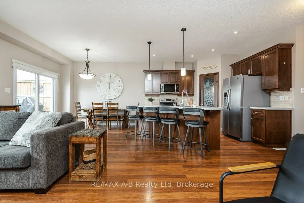 Photo 6 of 44 Brown Street, Stratford — HOMEH