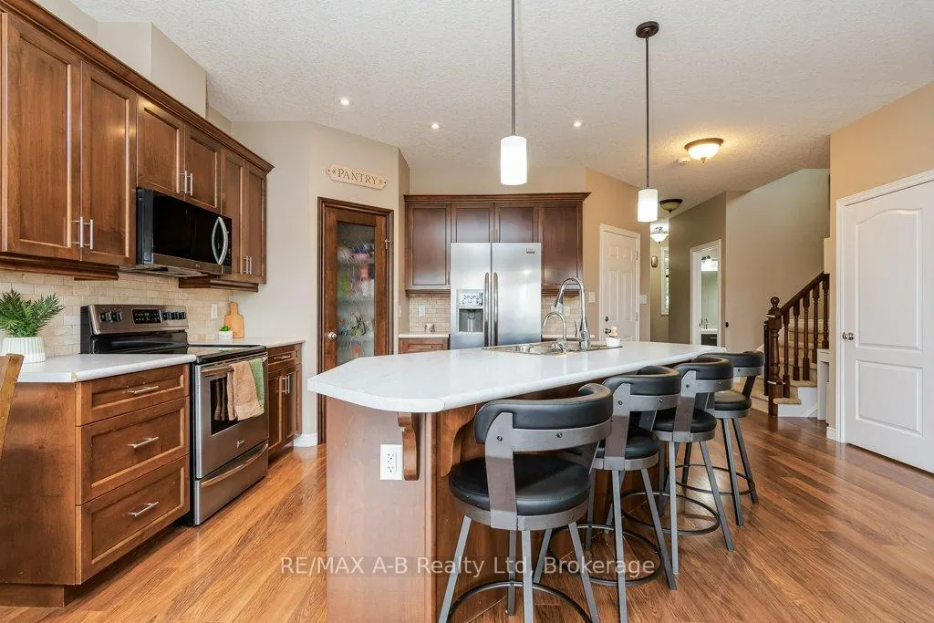Photo 7 of 44 Brown Street, Stratford — HOMEH