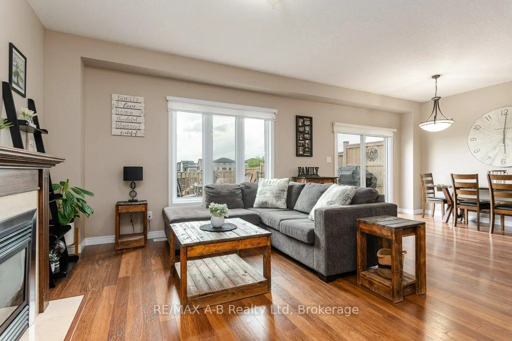 Photo 13 of 44 Brown Street, Stratford — HOMEH
