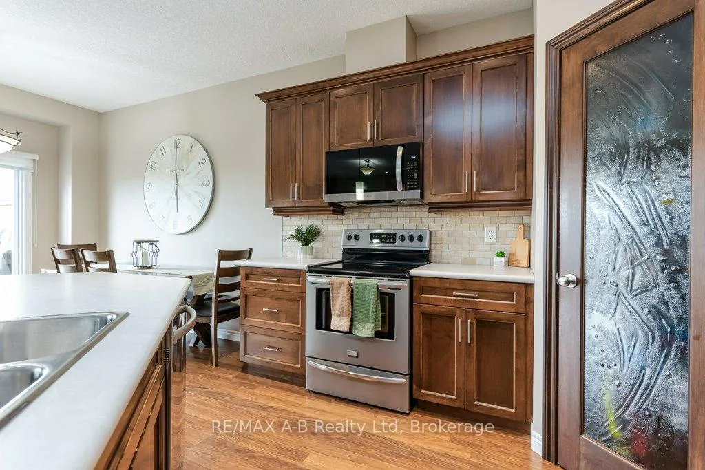 Photo 16 of 44 Brown Street, Stratford — HOMEH