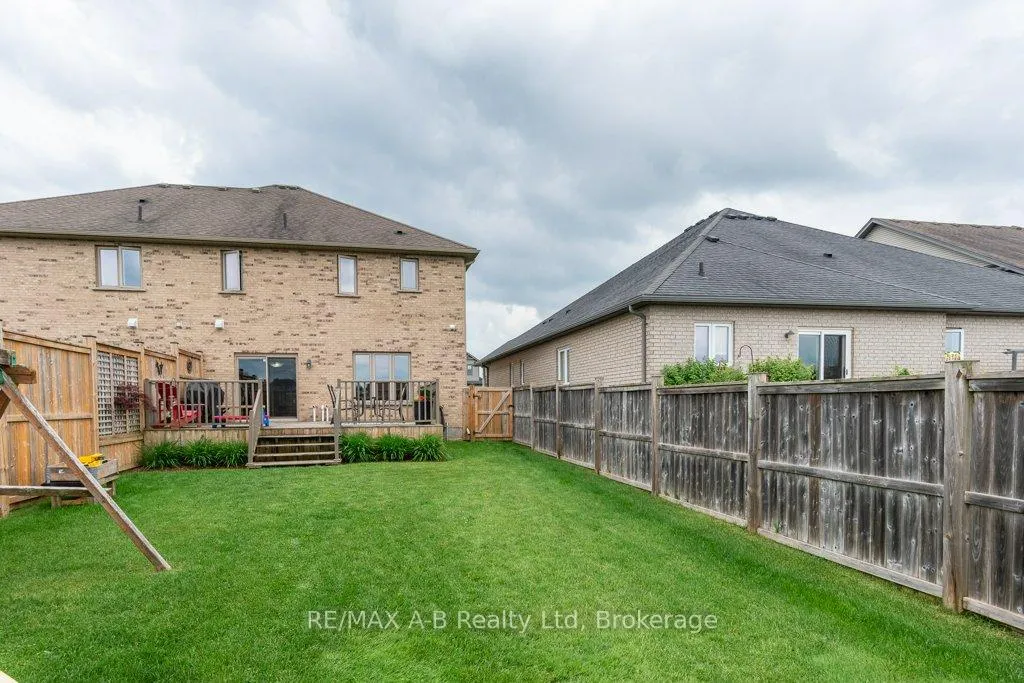 Photo 39 of 44 Brown Street, Stratford — HOMEH