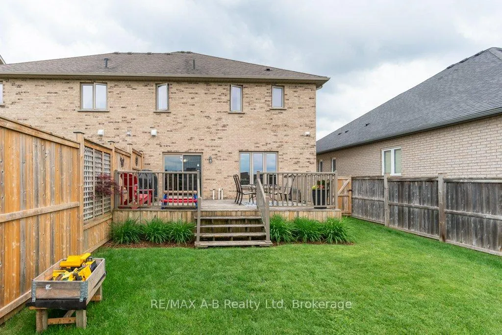 Photo 40 of 44 Brown Street, Stratford — HOMEH