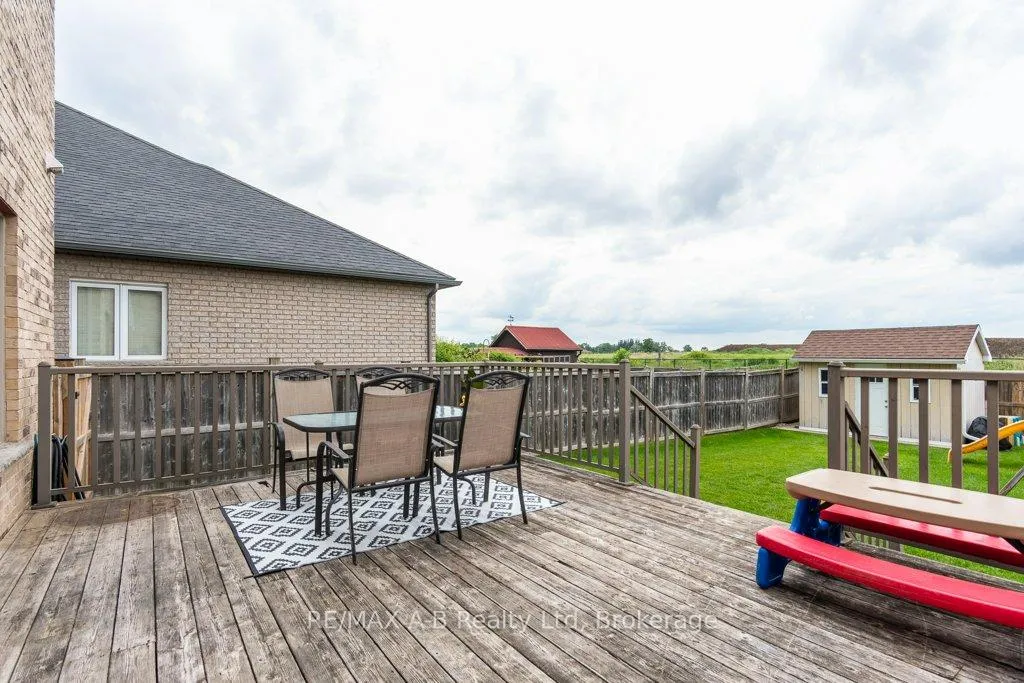 Photo 43 of 44 Brown Street, Stratford — HOMEH