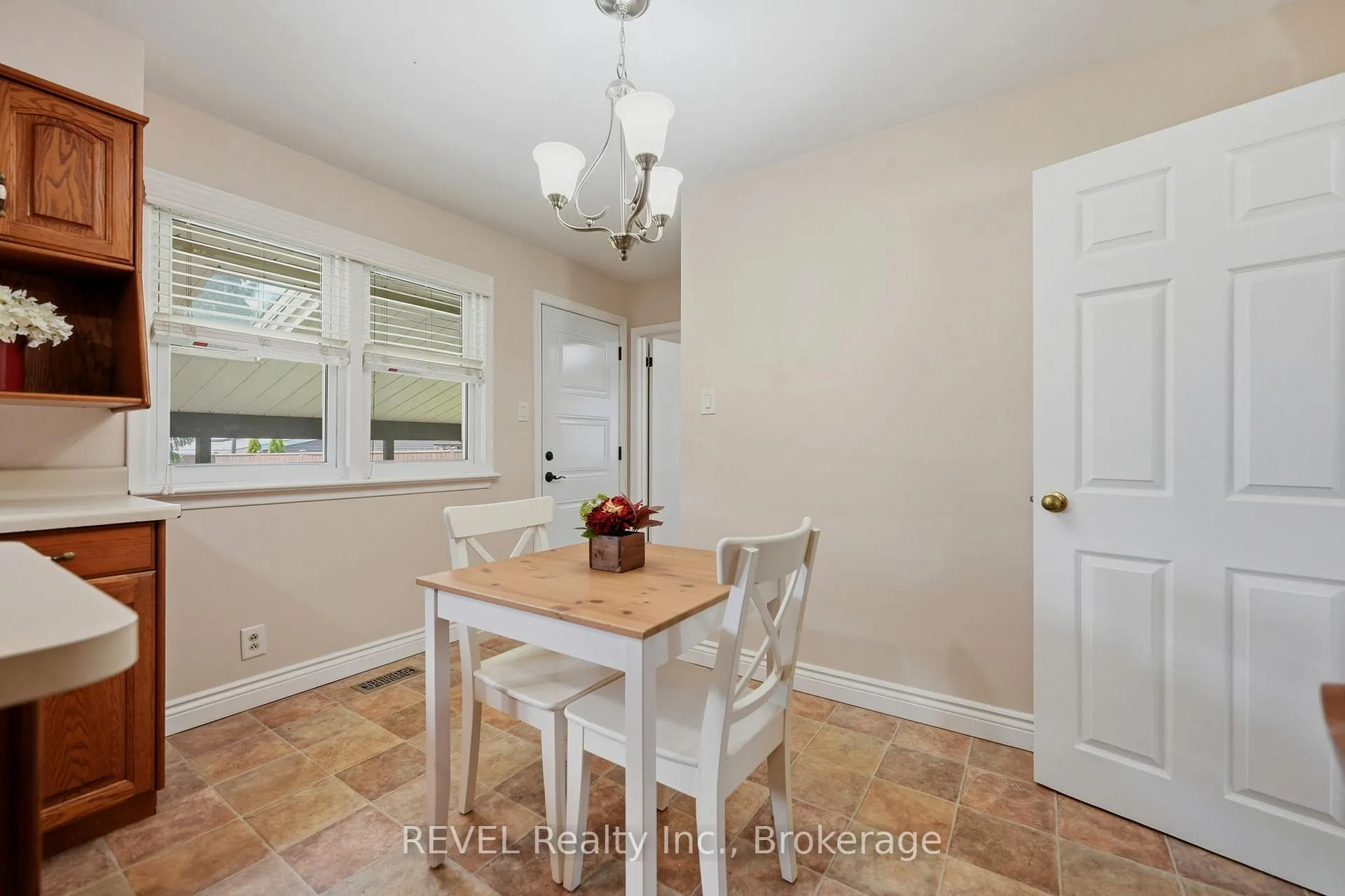Photo 12 of 5 Greenhill Drive, Thorold, Thorold Downtown — HOMEH