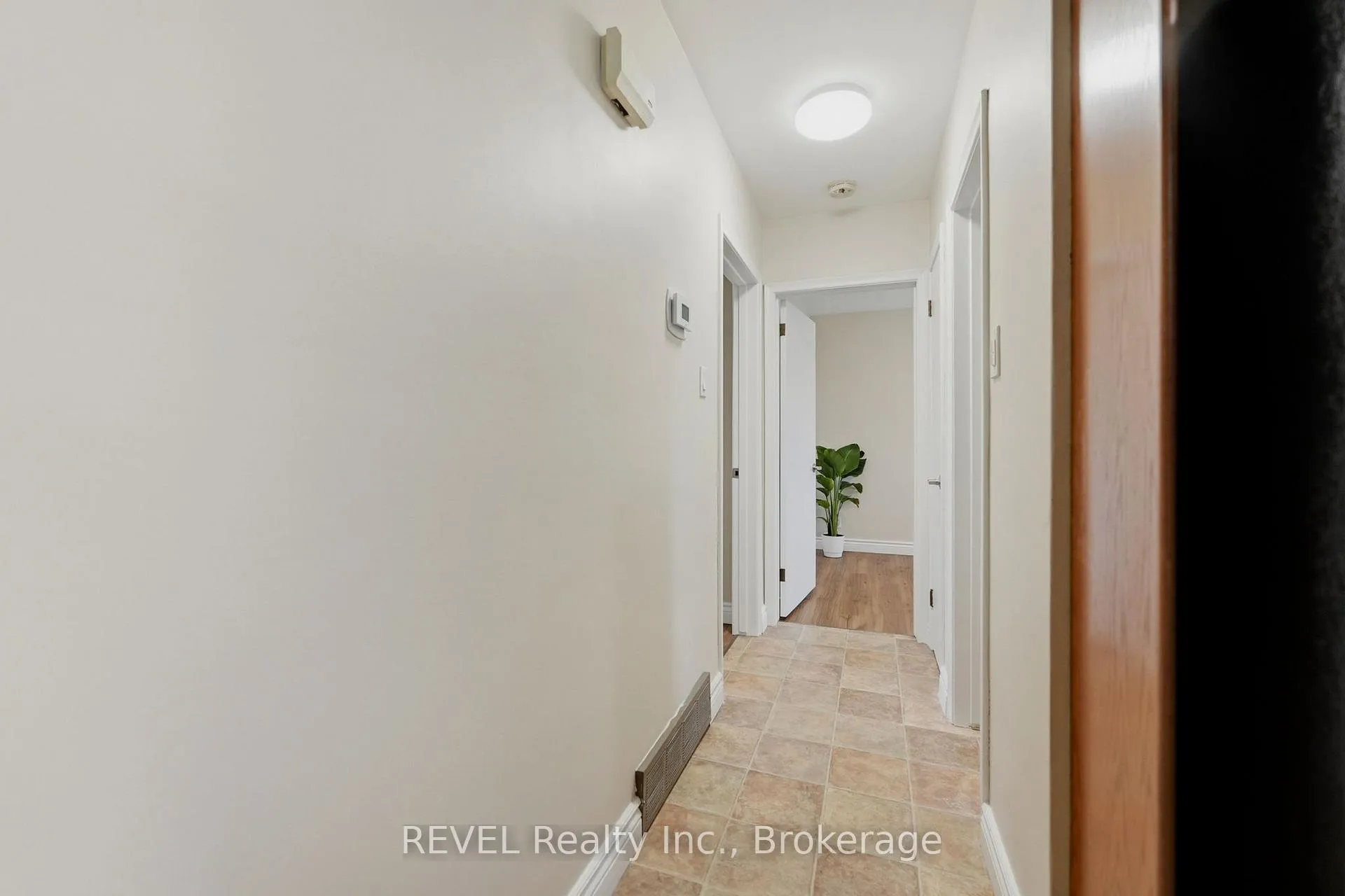 Photo 13 of 5 Greenhill Drive, Thorold, Thorold Downtown — HOMEH