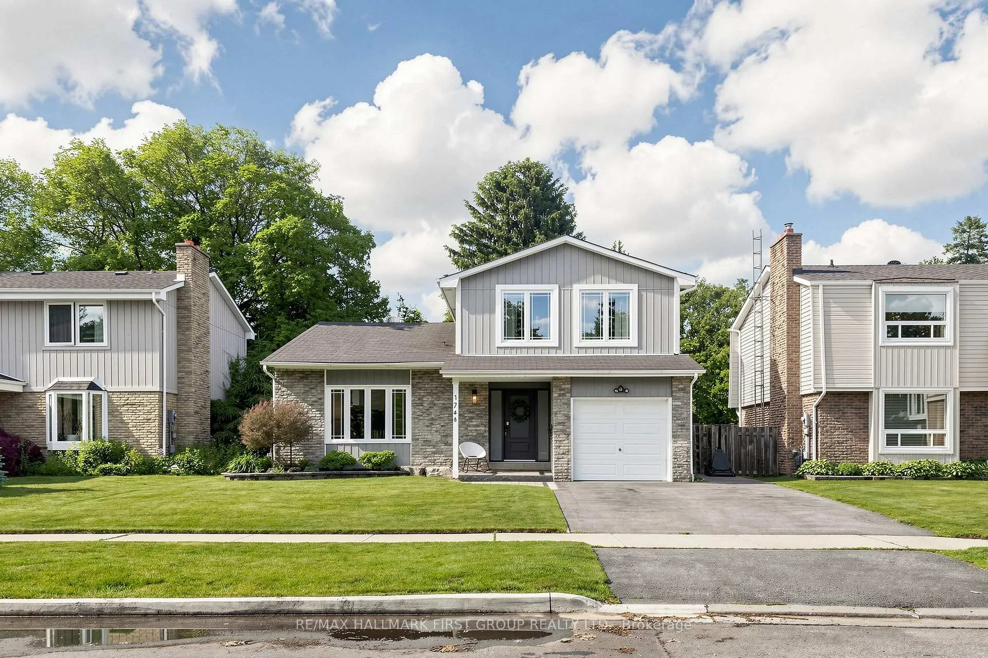 Photo 3 of 1746 Bronte Square, Pickering, Liverpool — HOMEH