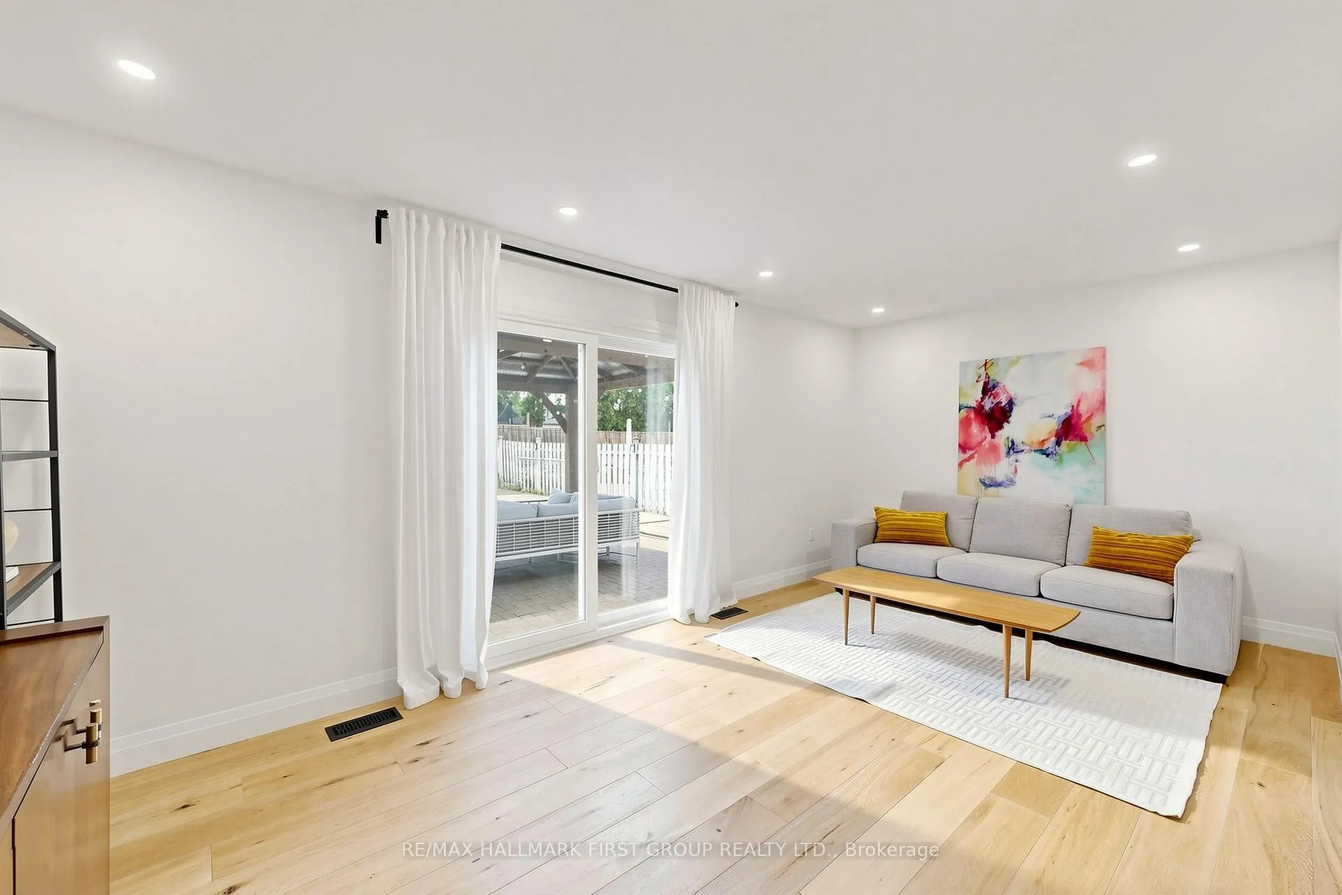Photo 14 of 1746 Bronte Square, Pickering, Liverpool — HOMEH