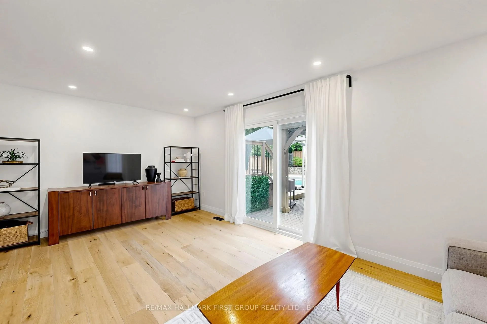 Photo 16 of 1746 Bronte Square, Pickering, Liverpool — HOMEH