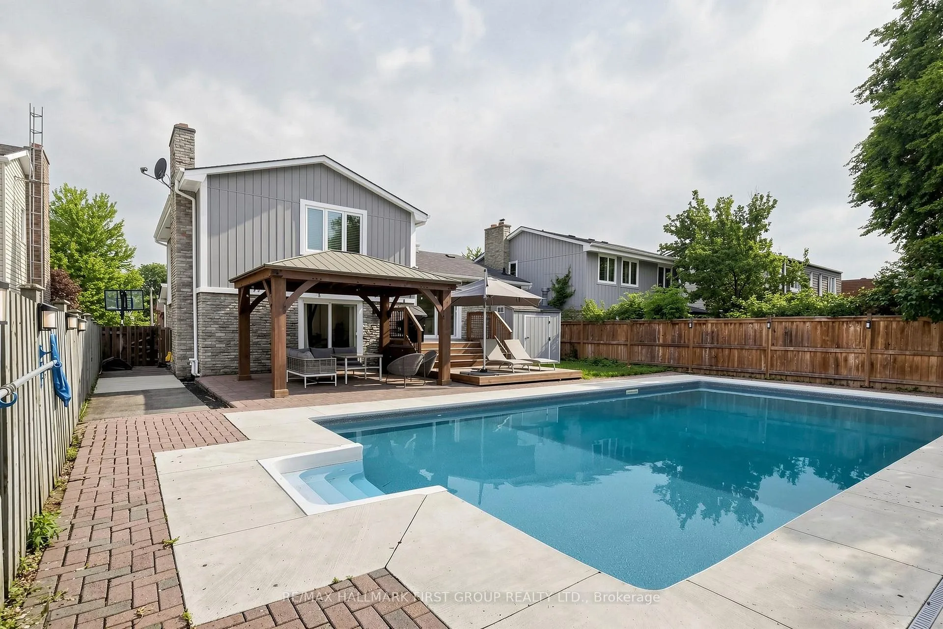 Photo 41 of 1746 Bronte Square, Pickering, Liverpool — HOMEH