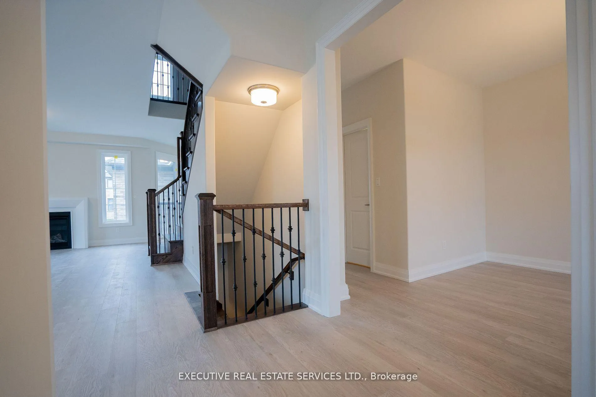 Photo 3 of 612 Wedlock Lane, Peterborough, Northcrest Ward 5 — HOMEH