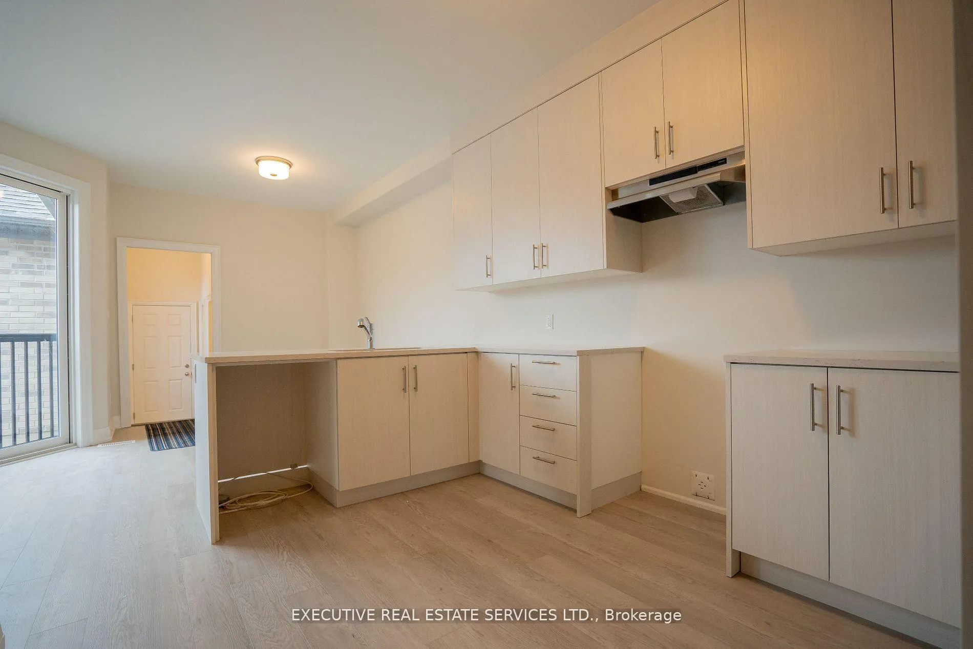 Photo 15 of 612 Wedlock Lane, Peterborough, Northcrest Ward 5 — HOMEH