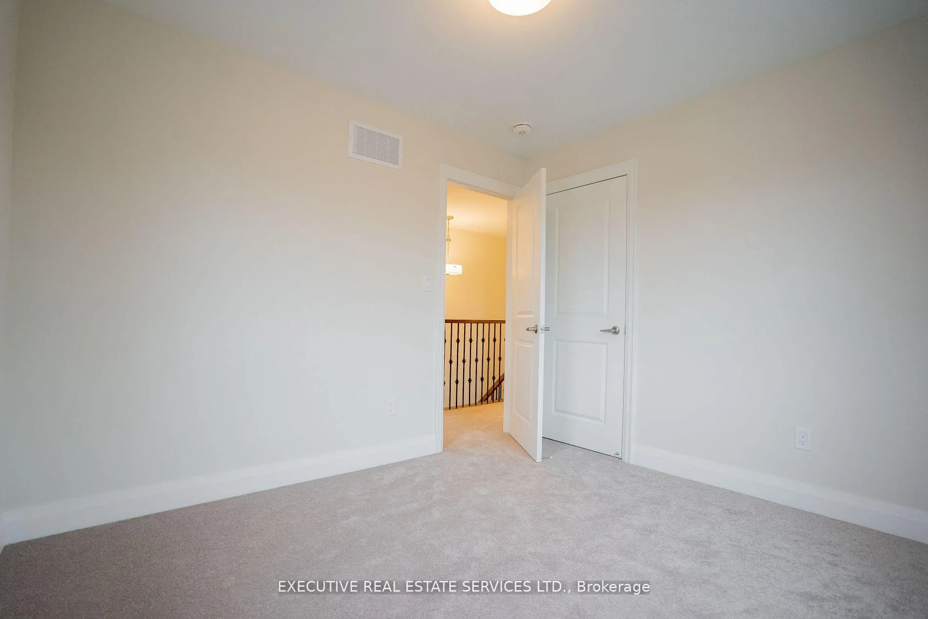 Photo 29 of 612 Wedlock Lane, Peterborough, Northcrest Ward 5 — HOMEH