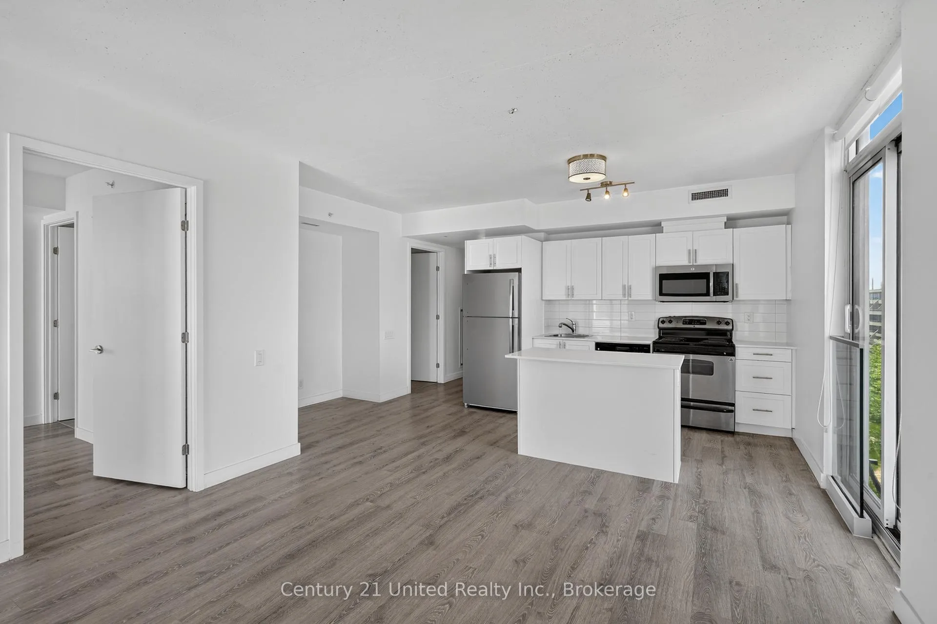 Photo 2 of Unit 606, 100 Bond Street E, Oshawa, O'Neill — HOMEH