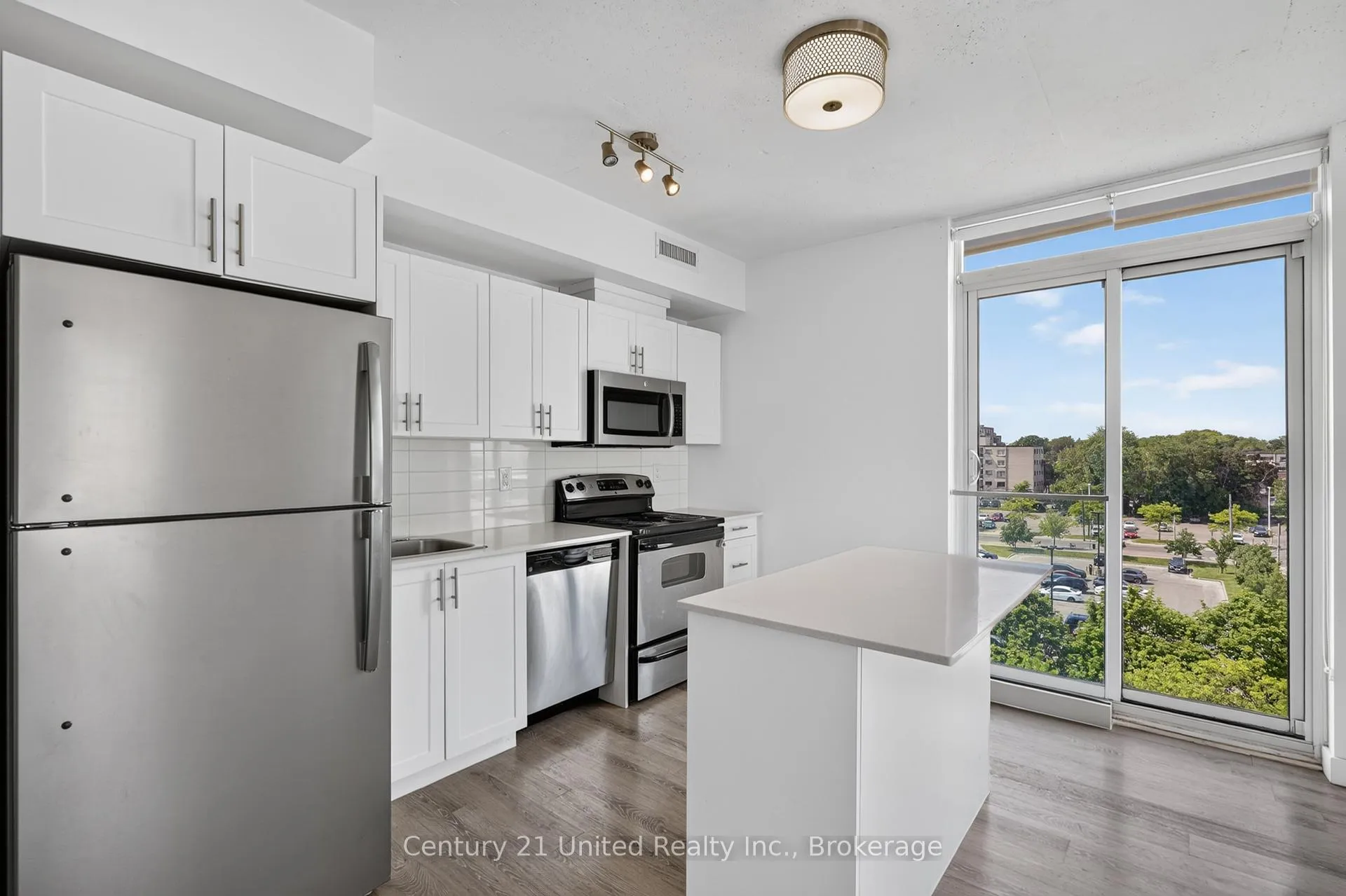 Photo 4 of Unit 606, 100 Bond Street E, Oshawa, O'Neill — HOMEH
