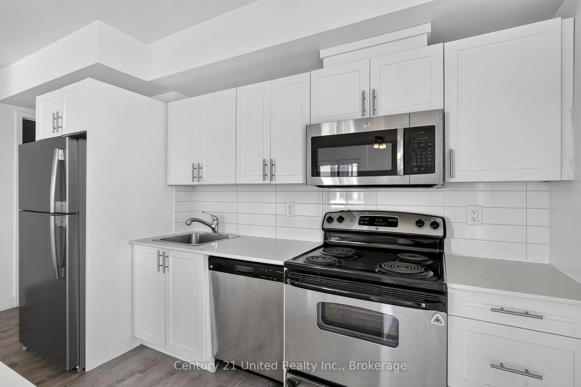Photo 6 of Unit 606, 100 Bond Street E, Oshawa, O'Neill — HOMEH