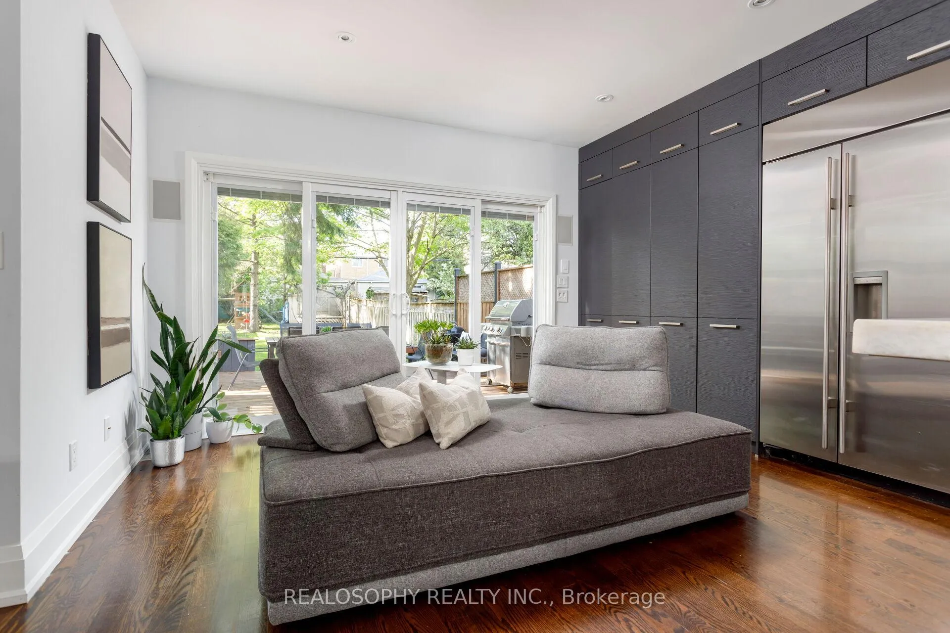 Photo 11 of 432 Merton Street, Toronto, Mount Pleasant East — HOMEH