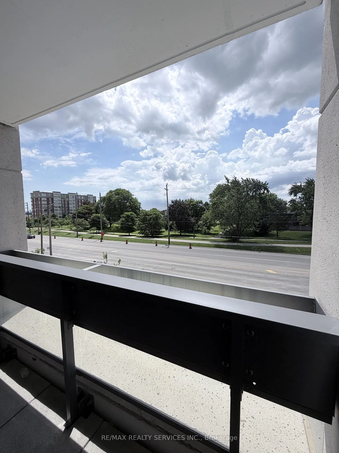 Front of Unit 222, 4010 Eglinton Avenue W