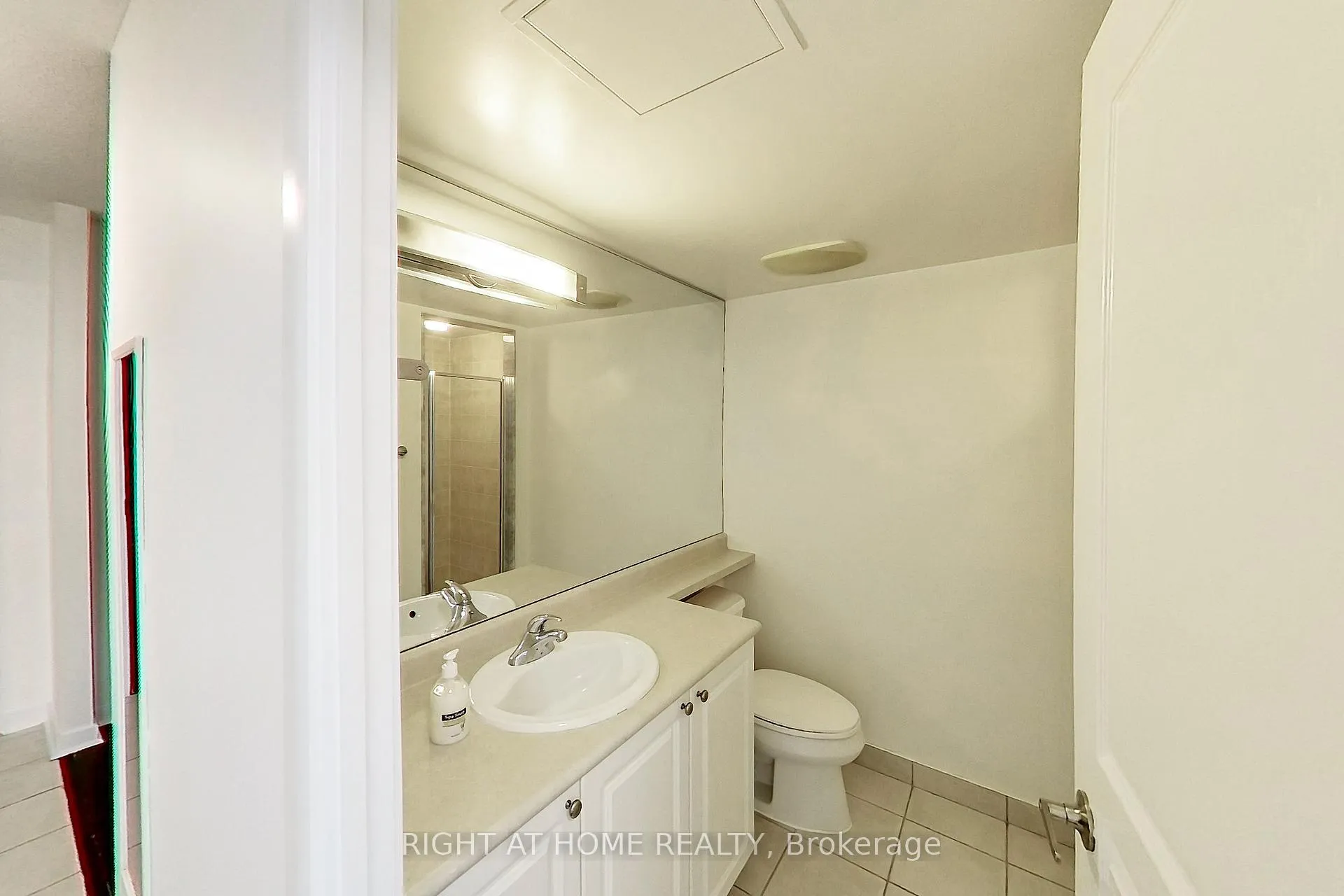 Photo 6 of Unit 1813, 18 Yonge Street, Toronto, Waterfront Communities — HOMEH