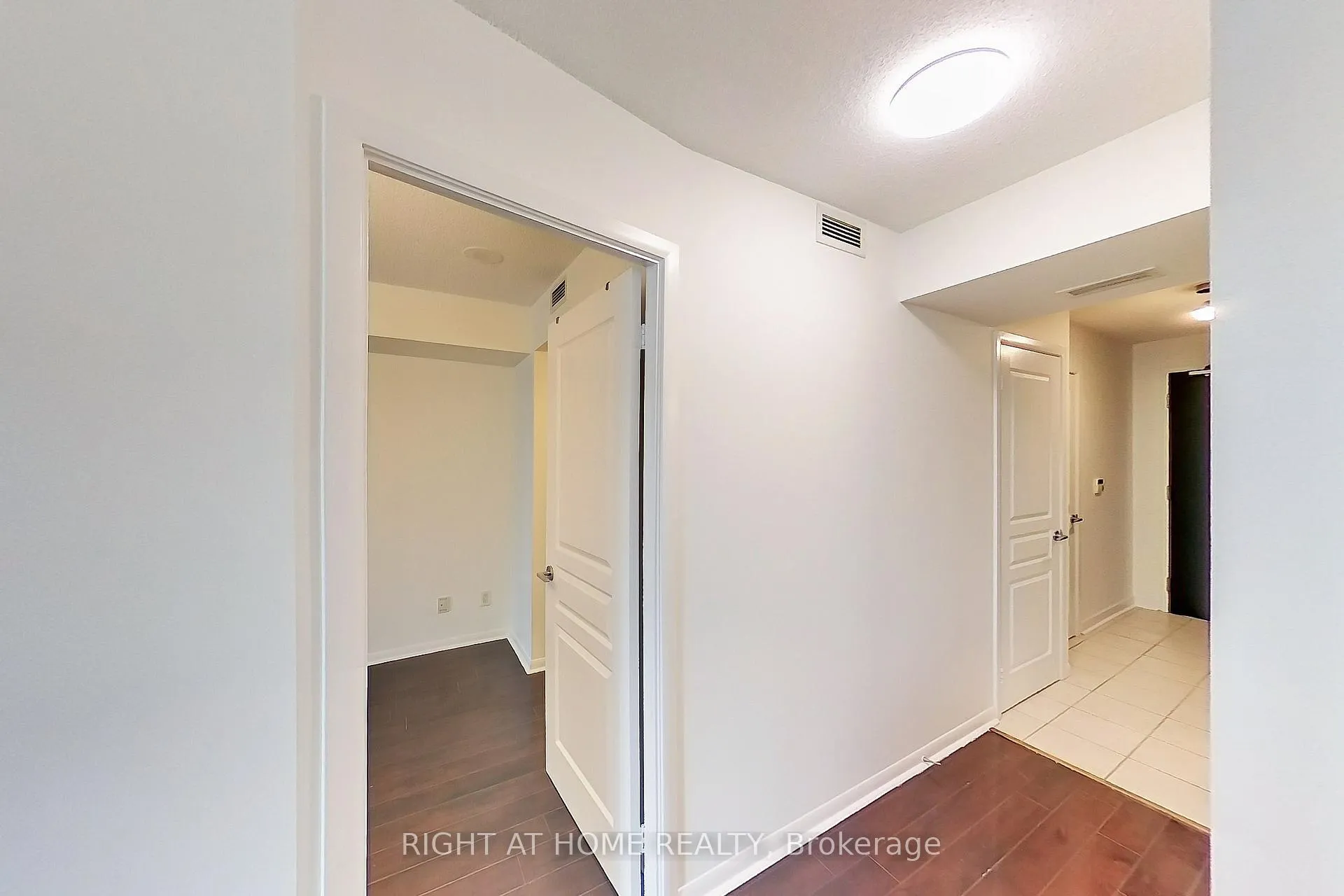 Photo 12 of Unit 1813, 18 Yonge Street, Toronto, Waterfront Communities — HOMEH