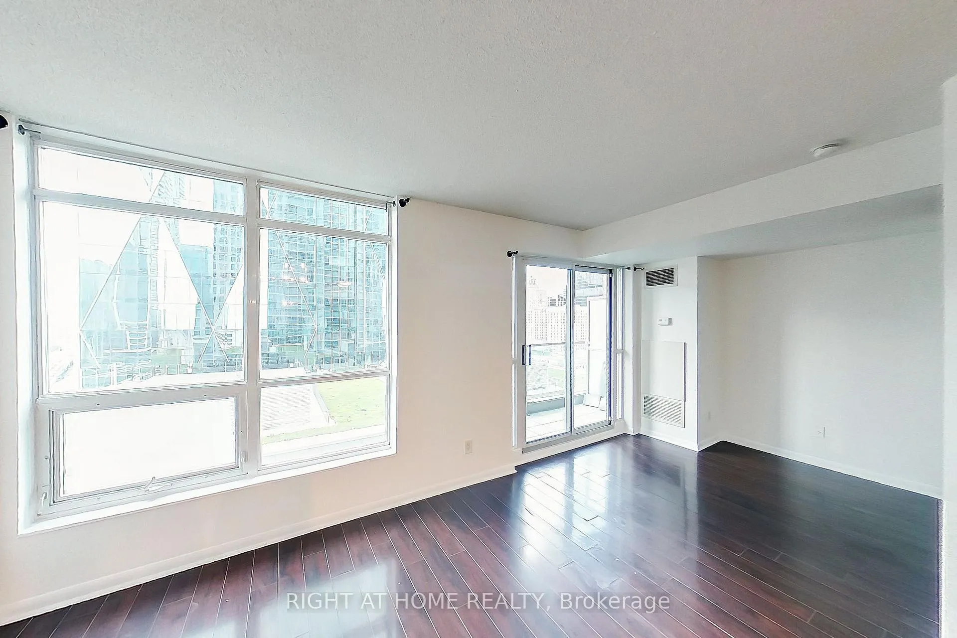Photo 16 of Unit 1813, 18 Yonge Street, Toronto, Waterfront Communities — HOMEH