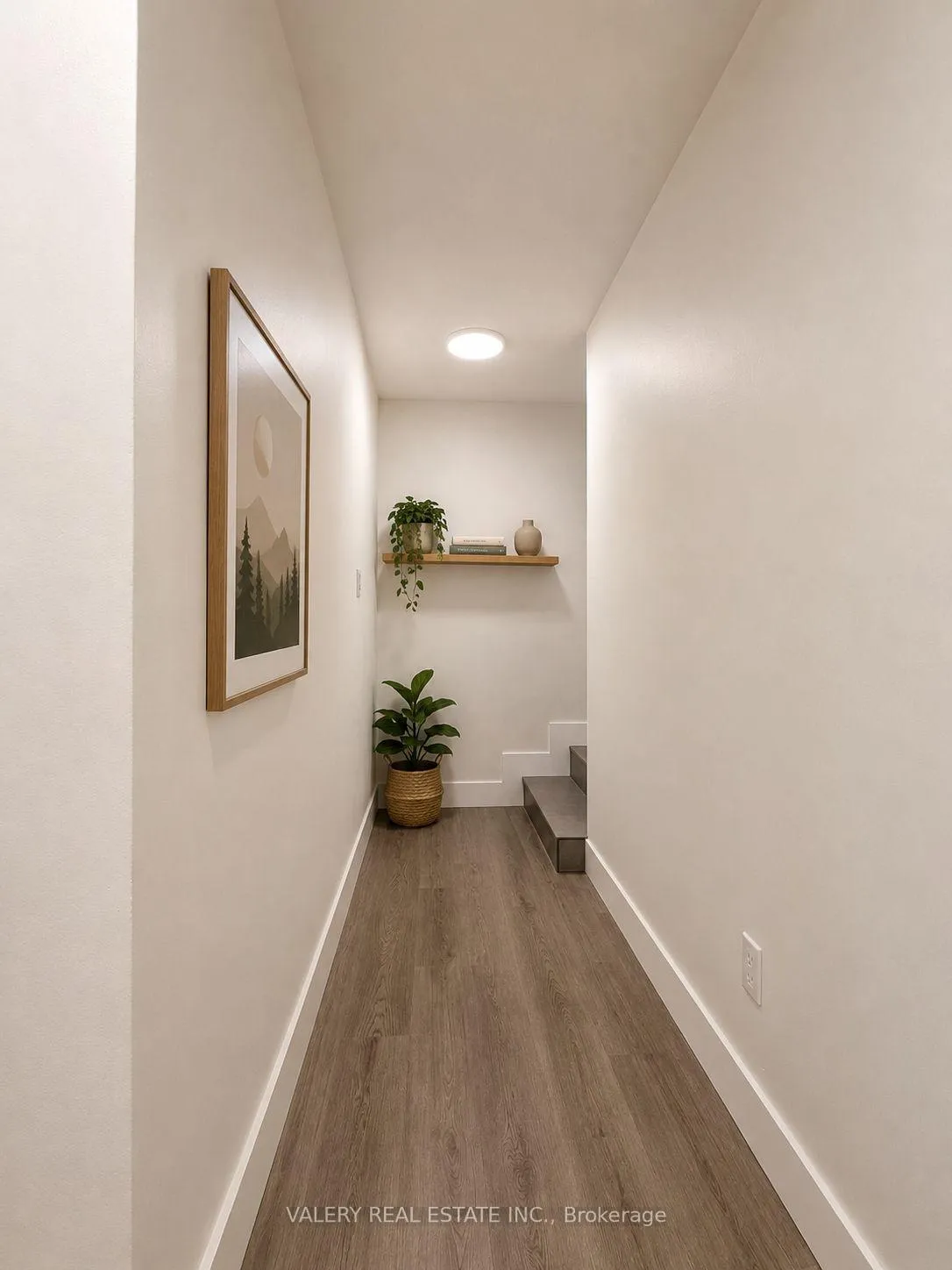 Photo 3 of Unit 101, 1123 Queenston Road, Cambridge — HOMEH