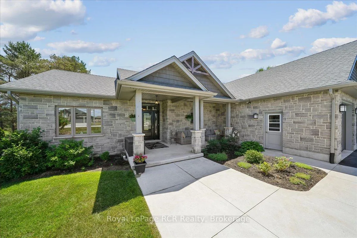 Photo 2 of 822760 Sideroad 1, Chatsworth — HOMEH