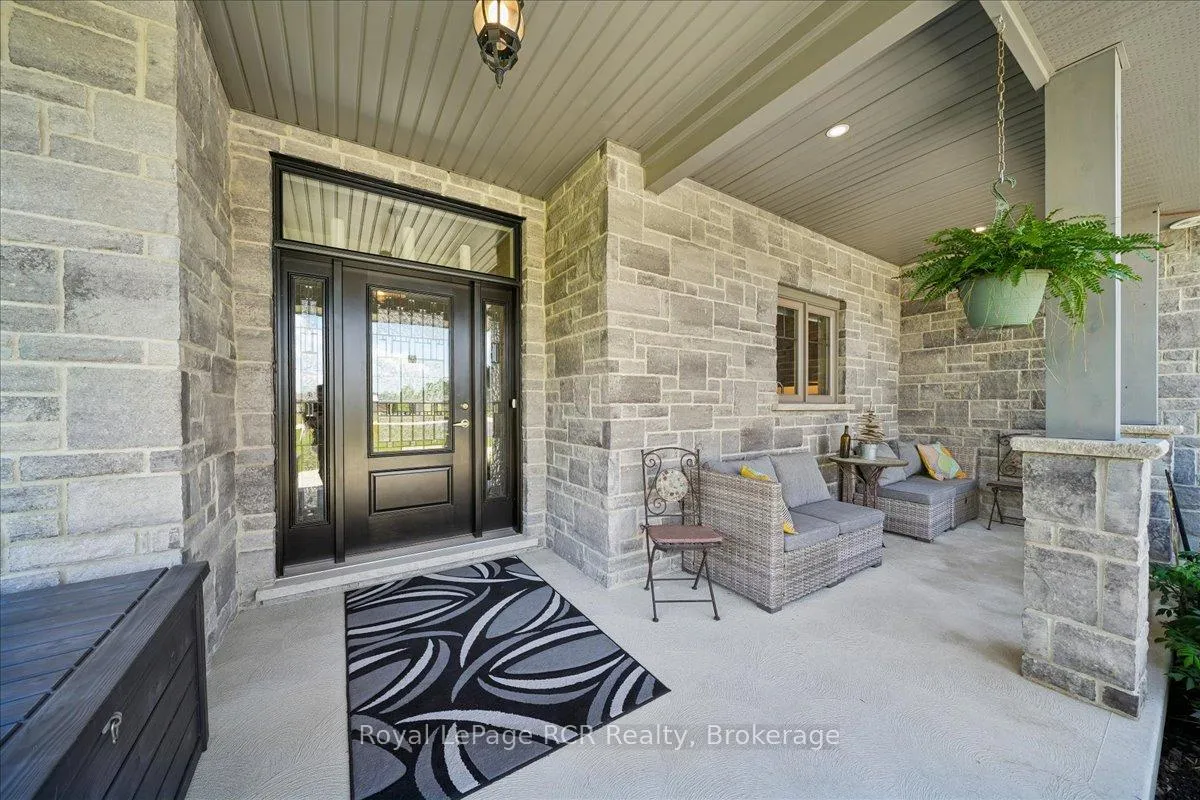 Photo 3 of 822760 Sideroad 1, Chatsworth — HOMEH