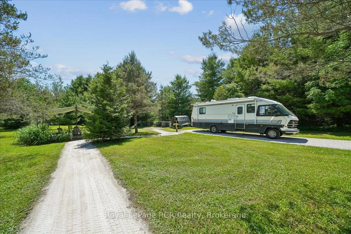 Photo 47 of 822760 Sideroad 1, Chatsworth — HOMEH