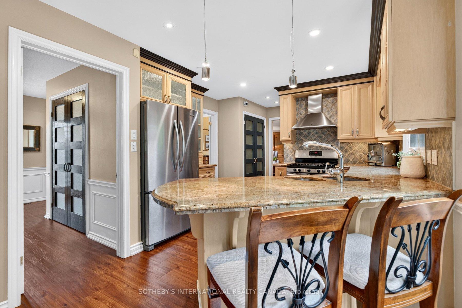 Photo 11 of 1952 Edenvale Crescent, Burlington, Tyandaga — HOMEH