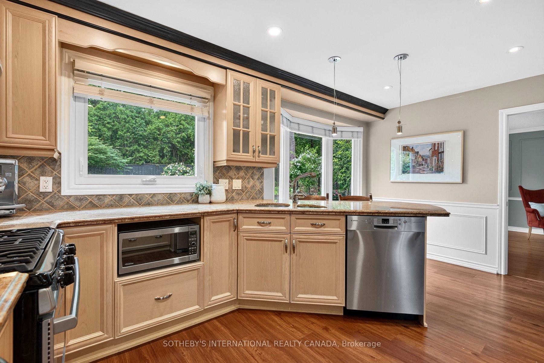Photo 13 of 1952 Edenvale Crescent, Burlington, Tyandaga — HOMEH