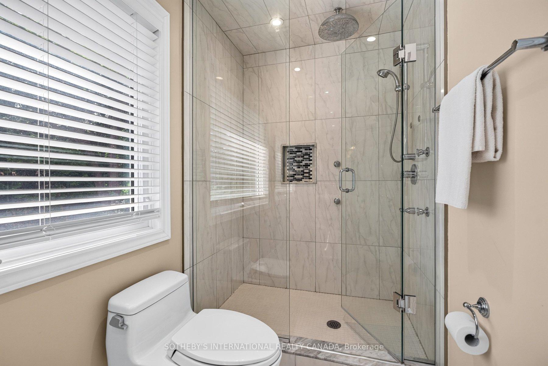 Photo 27 of 1952 Edenvale Crescent, Burlington, Tyandaga — HOMEH