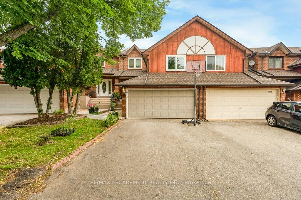 Photo of 2597 Addingham Crescent