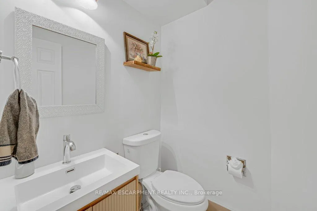 Photo 22 of 2597 Addingham Crescent, Oakville, Clearview — HOMEH