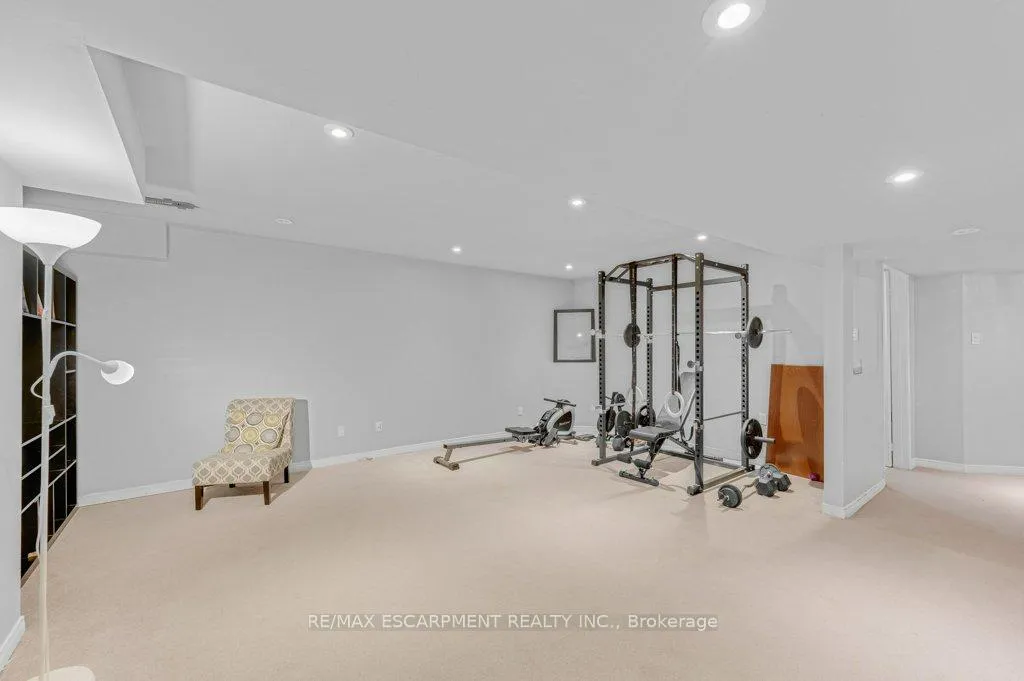 Photo 23 of 2597 Addingham Crescent, Oakville, Clearview — HOMEH