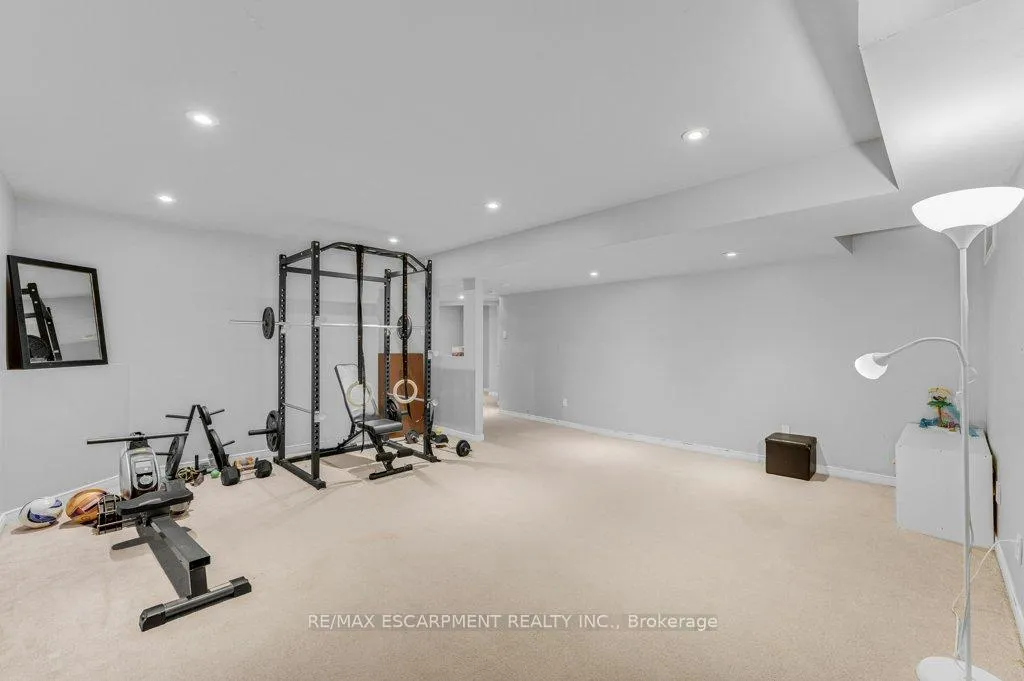 Photo 24 of 2597 Addingham Crescent, Oakville, Clearview — HOMEH