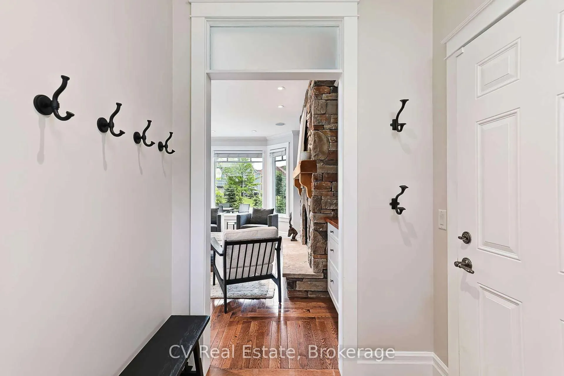 Photo 9 of 141 Snowbridge Way, Blue Mountains — HOMEH